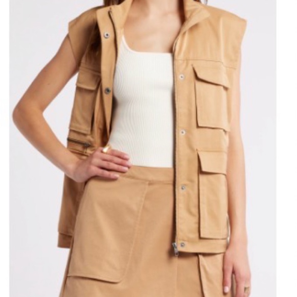 Sleeveless Utility Jacket Vest in Tan with Front Flap Pockets